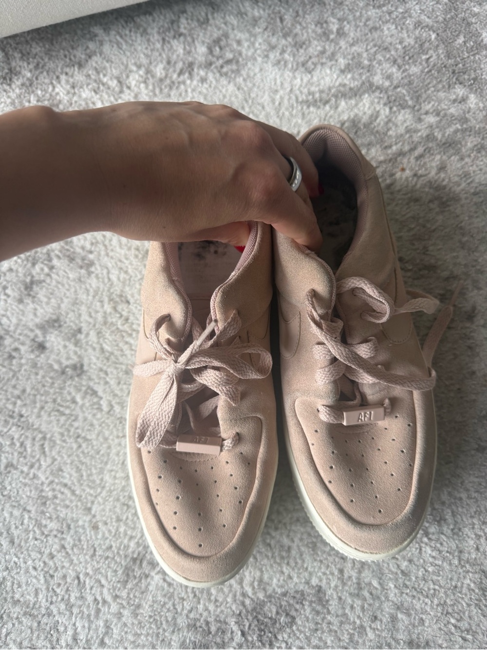 Nike Women’s Low-Top Sneakers in Blush Pink Suede - Picture 5 of 8